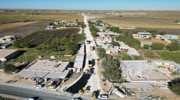 İmam Bakır Türbesinin yoluna yakıyır asfalt çalışması