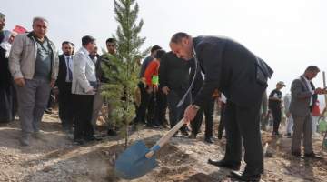 Başkan Gülpınar: “Geleceğe bir umut, insanlığa bir nefes dikiyoruz”