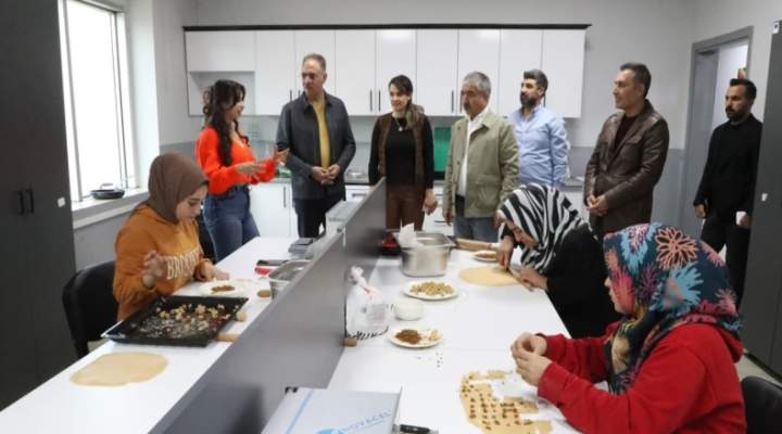 Başkan Kuş, Eyyübiye’nin Güçlenen Kadınlarını Ziyaret Etti