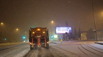 Şanlıurfa Büyükşehir Belediyesi kar mesaisinde