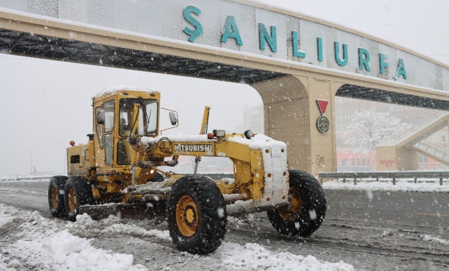 Başkan Gülpınar: “Tüm imkanlarımızla sahadayız”