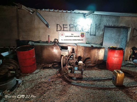 Şanlıurfa’nın Akçakale ilçesinde Kaçak Akaryakıt Operasyonu