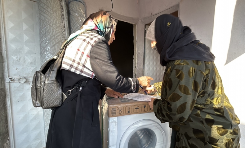 Destekler Adreslere Ulaşıyor Yetimin Yüzü Gülüyor