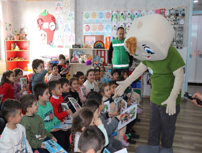 Haliliye Belediyesi, okullarda sıfır atık seferberliğini sürdürüyor