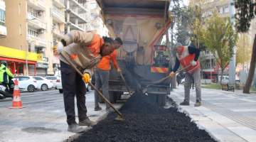 Haliliye’de ekipler sahada yolları yeniliyor