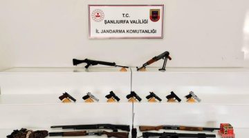 Şanlıurfa’nın bir ilçesinde çok sayıda silah ele geçirildi