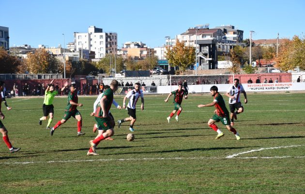 Siverek Belediyespor – Diyarbakırspor ile 0 – 0 berabere kaldı