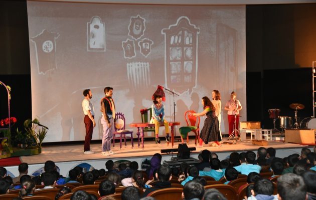 Şanlıurfa’da tiyatro şenliği başladı