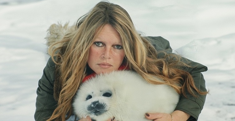 Sinema efsanesi BB vefat etti