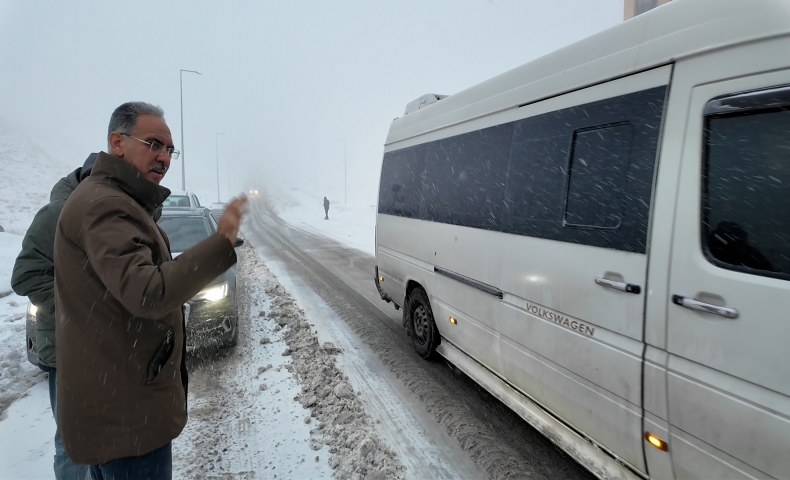 Eyyübiye’de Hastane Yolları ve Ana Caddeler Sürekli Açık Tutuldu