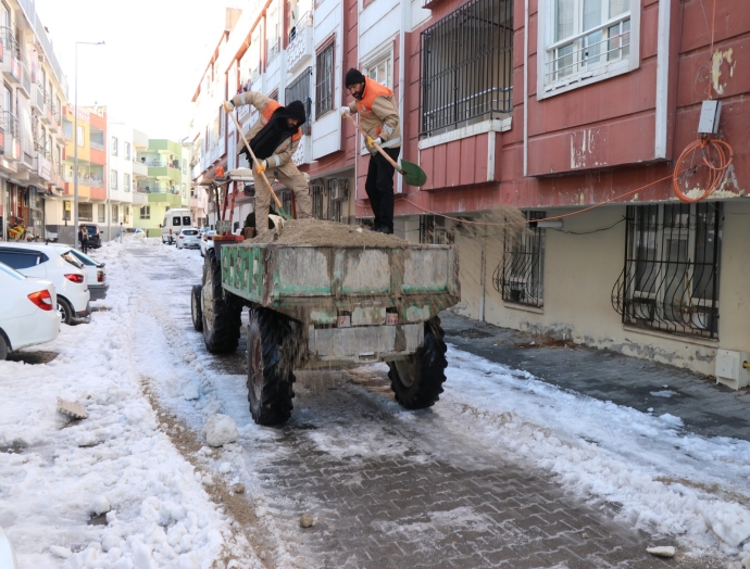 Haliliye’de ekipler 7/24 sahada