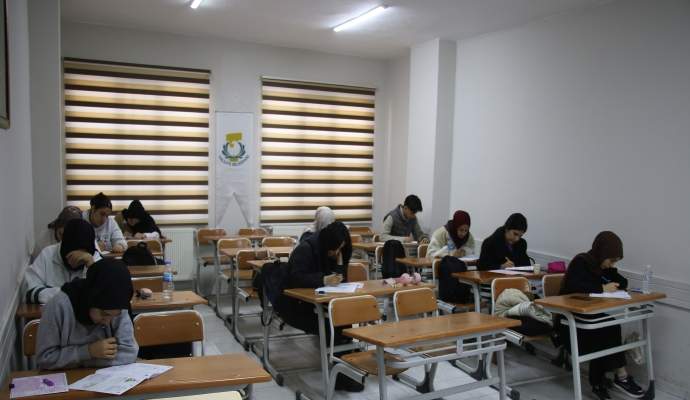 Halliye’de gençlere büyük destek