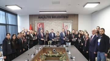 Şampiyon takımdan başkan Canpolat’a ziyaret