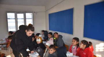 Siverek’te öğrencilere hijyen kiti ve eğitimi verildi