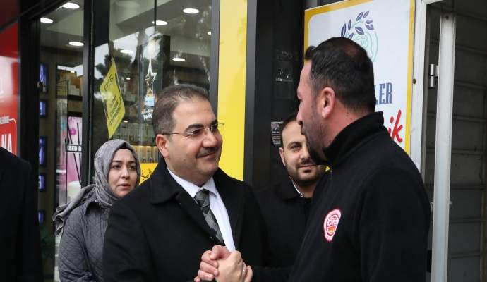 Başkan Mehmet Canpolat halkla iç içe