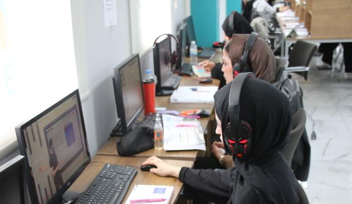 Başkan Canpolat’tan gençlere ücretsiz internet desteği