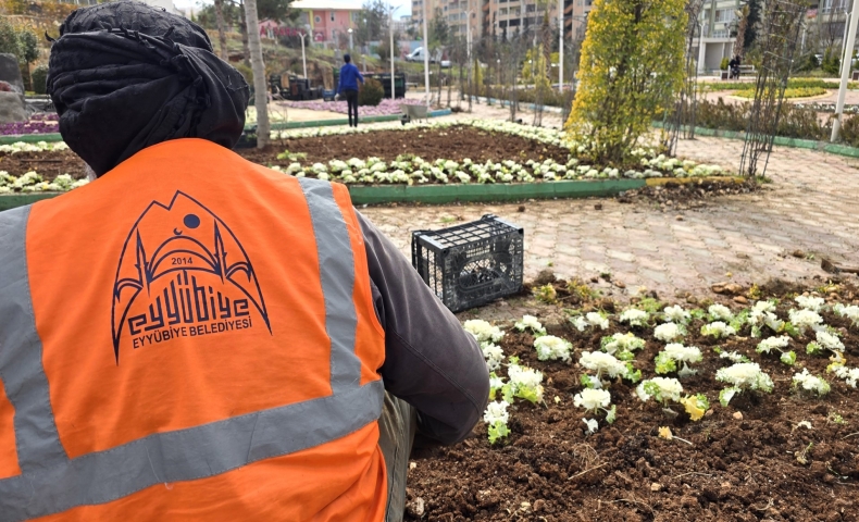 Eyyübiye Yeşil Alanları Bahara Hazırlanıyor