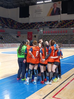 Güneşin Çocukları Play-offlara lider gitmeyi garantiledi