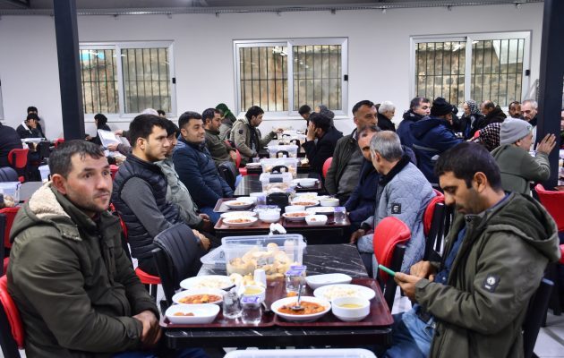 Siverek Belediyesinden ”Ramazan Sofrası” Bereketi