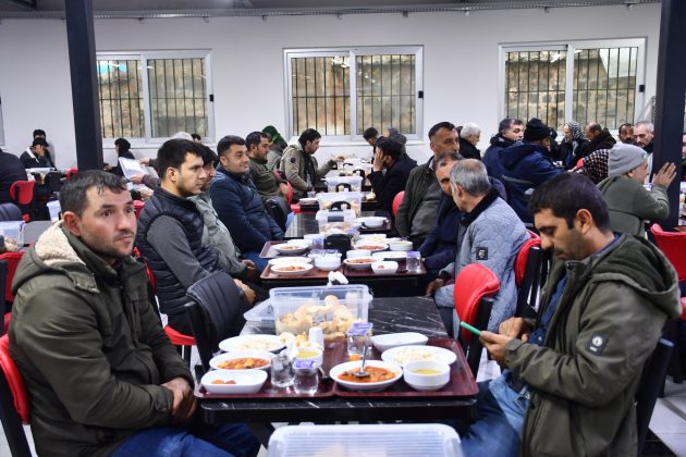 Siverek Belediyesinden ”Ramazan Sofrası” Bereketi