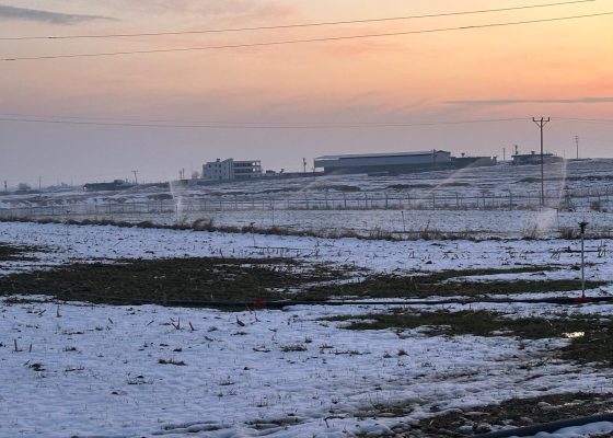 Karla Kaplı Arazide Kaçak Elektrikle Sulama!