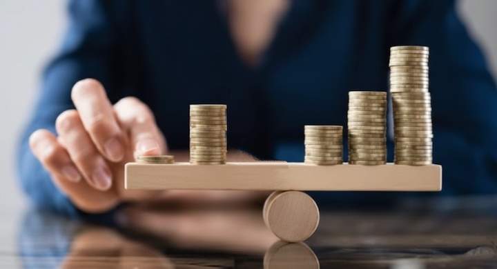 Bütçe açığında denge ilk ay bozuldu