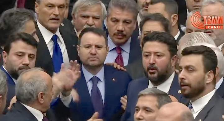 TBM’de gergin and içme töreni