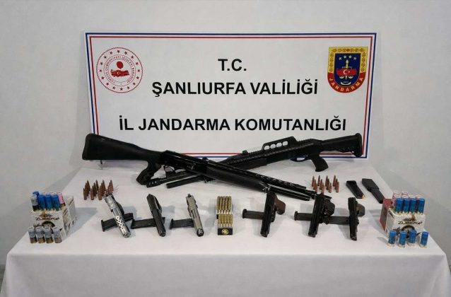 Urfa’nın Akçakale ilçesinde ruhsatsız silah operasyonu