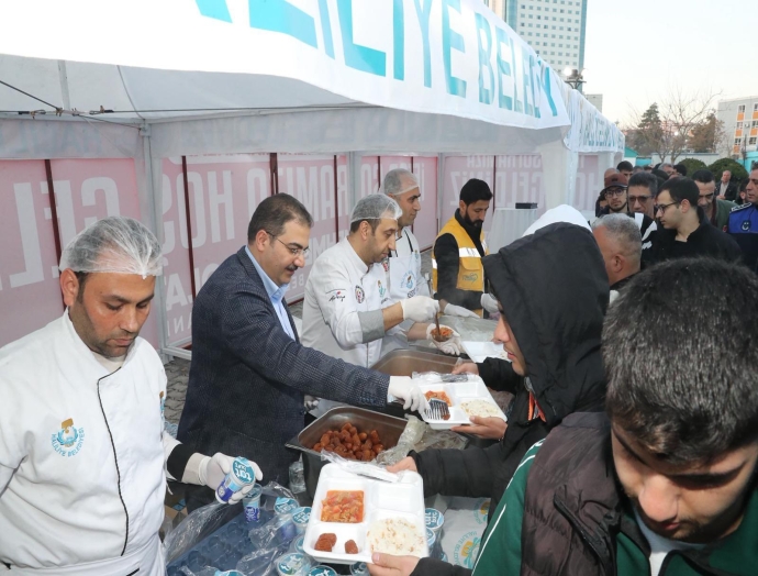 Başkan Canpolat: “Temel gayemiz vatandaşımızın gönlüne dokunmak”