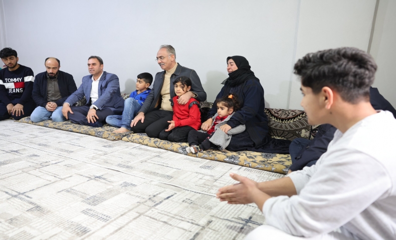 Eyyübiye’de Yetimin Yüzü Gülüyor