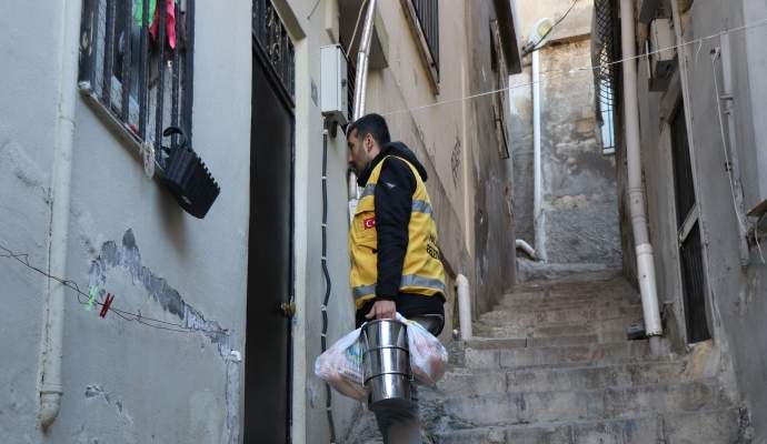 Haliliye’de evlere iftar ikramı devam ediyor