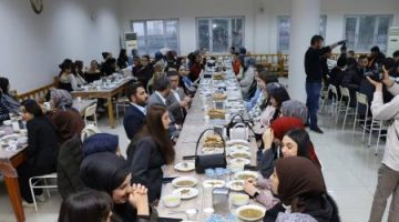 Başkan Bucak, Gençlik Kolları ile iftarda buluştu